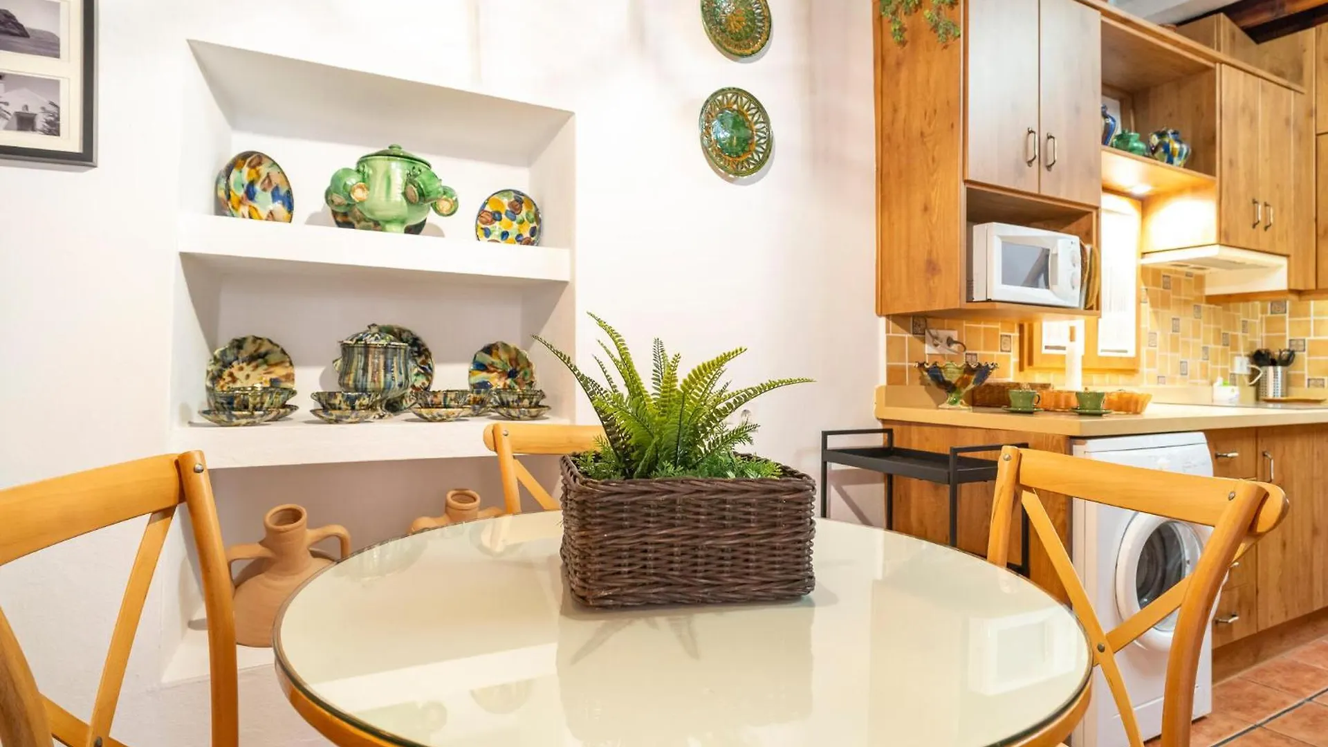 Cozy Apartment In Hortichuelas With Kitchenette Las Hortichuelas Bajas